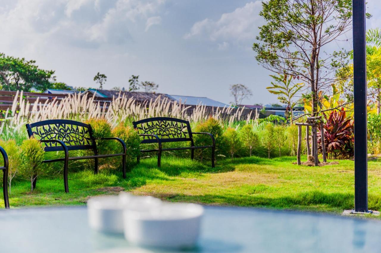 The Sun Resort Ratchaburi Eksteriør billede